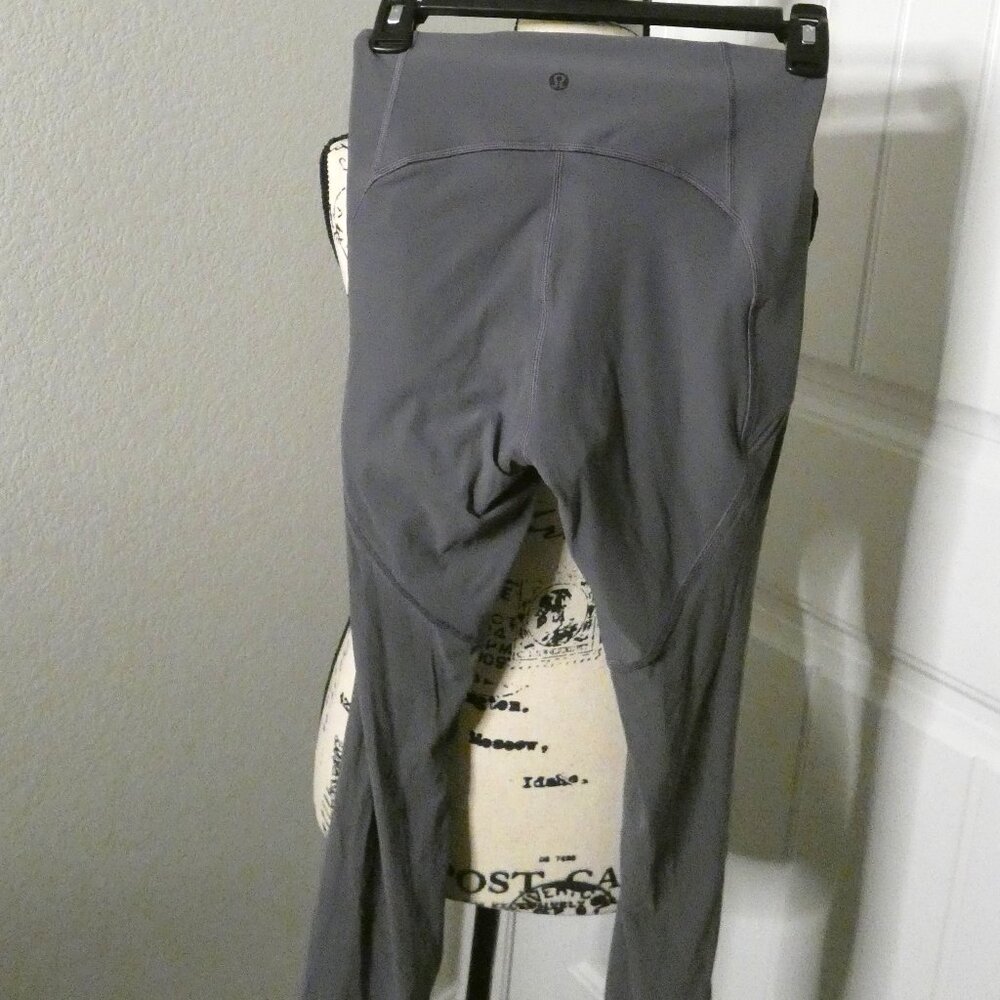 RARE Lululemon Lab Nulux Mesh 25" Size 6